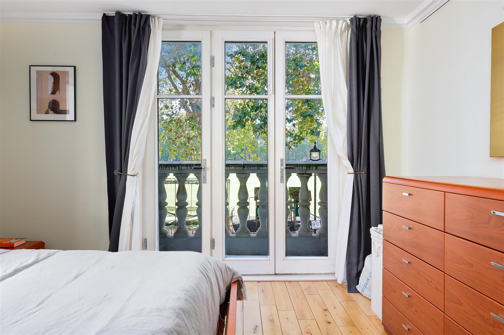 3 bed flat for sale in Vincent Square, London  - Property Image 7