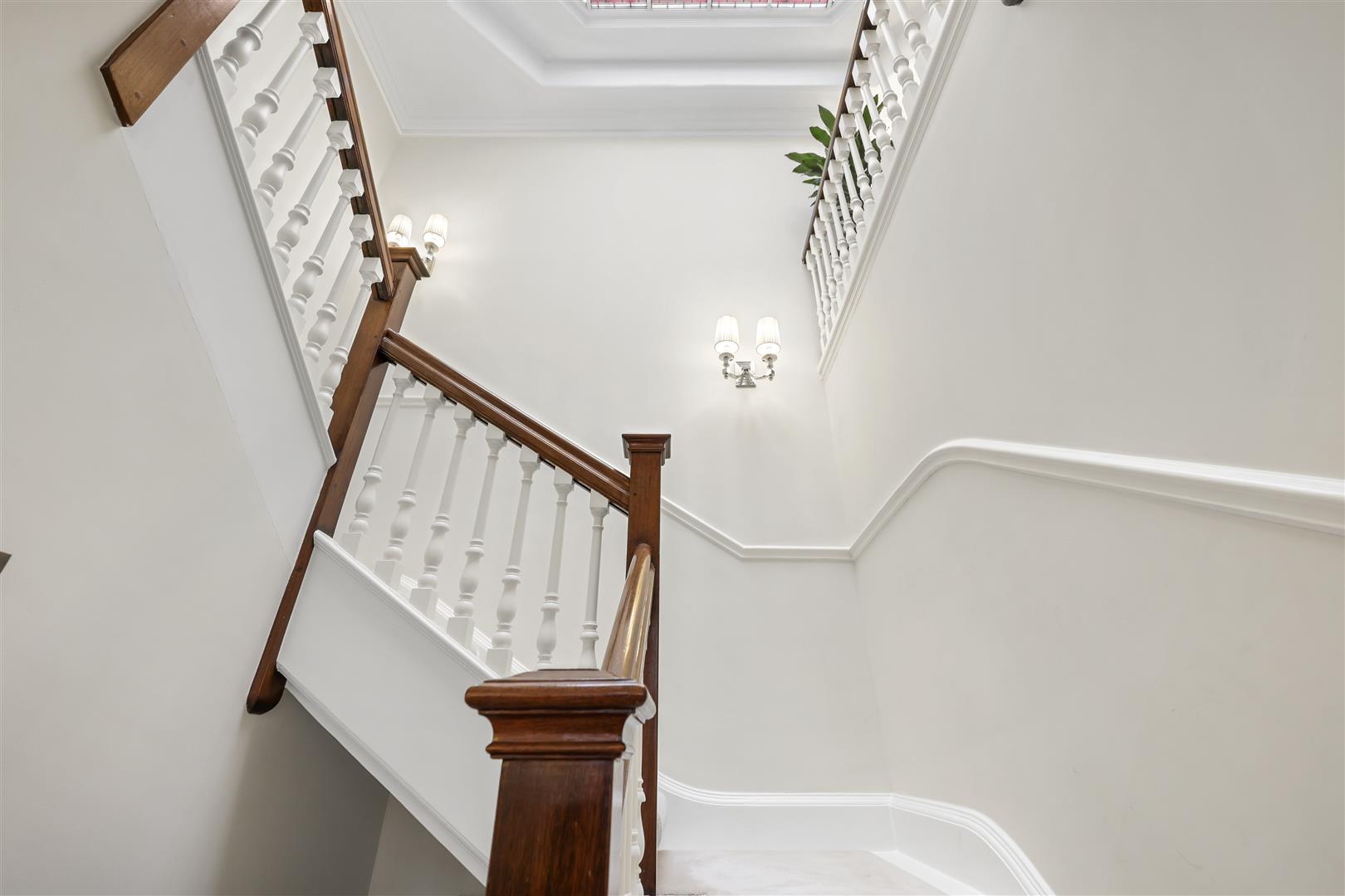 4 bed apartment to rent in Mount Street, London 17