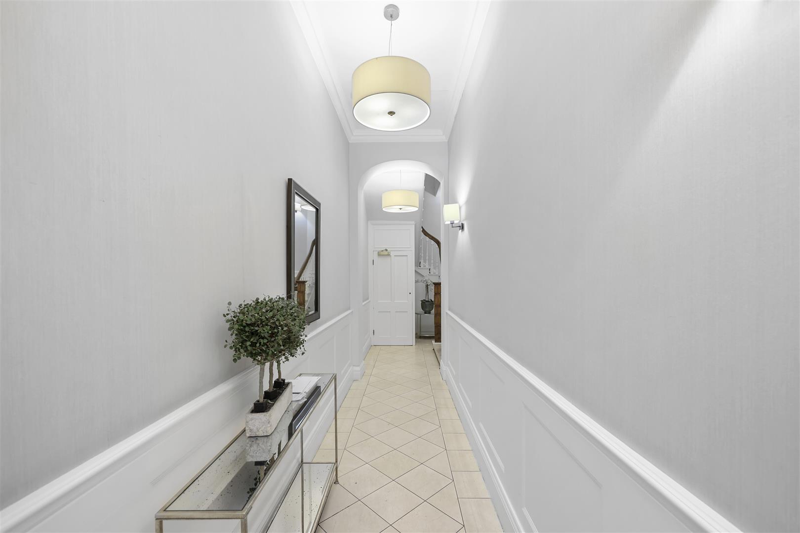 4 bed apartment to rent in Mount Street, London  - Property Image 43