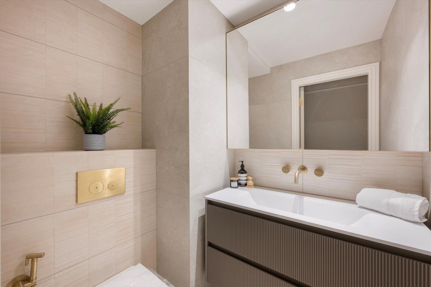 2 bed house to rent in The Water Gardens, London  - Property Image 6