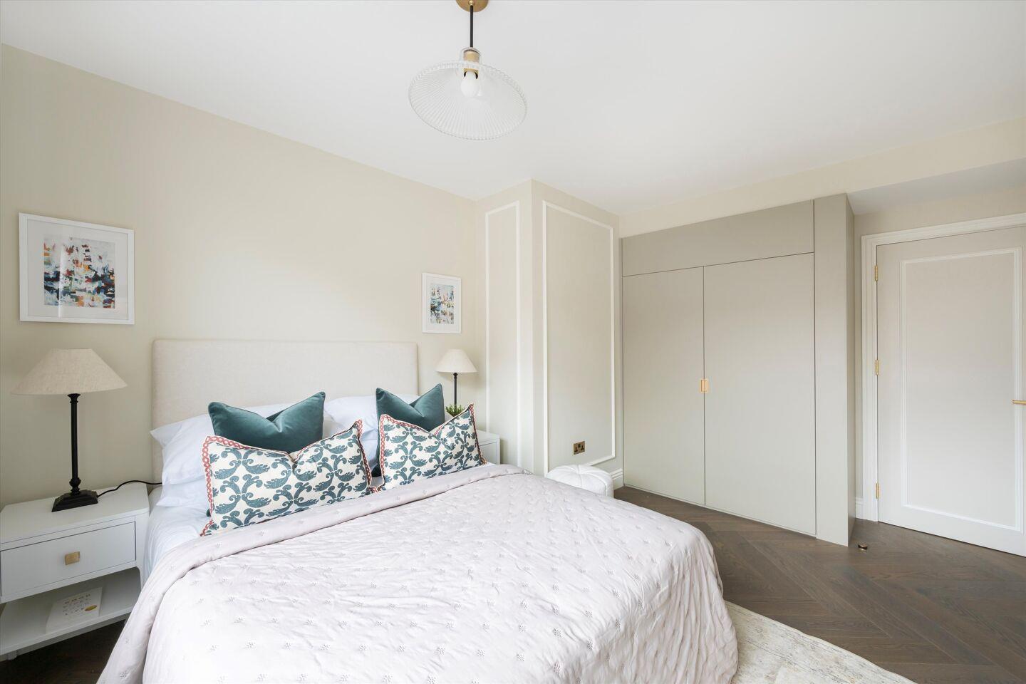 2 bed house to rent in The Water Gardens, London 10