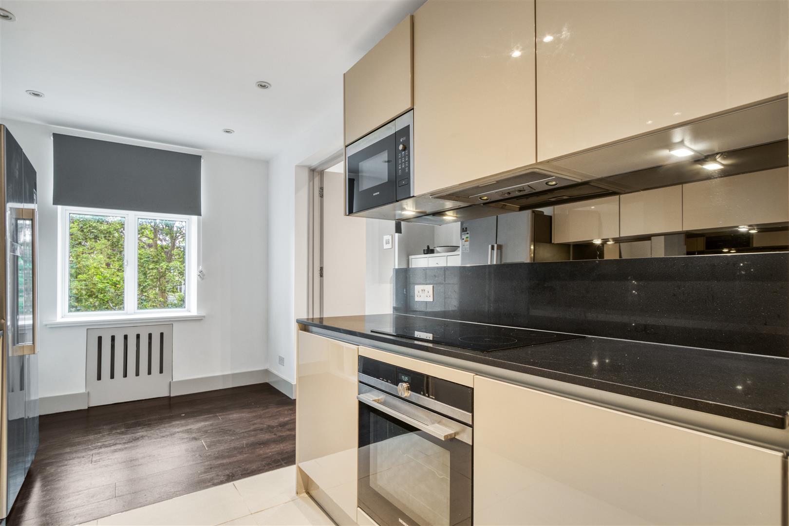 2 bed house to rent in Hall Road, London  - Property Image 11