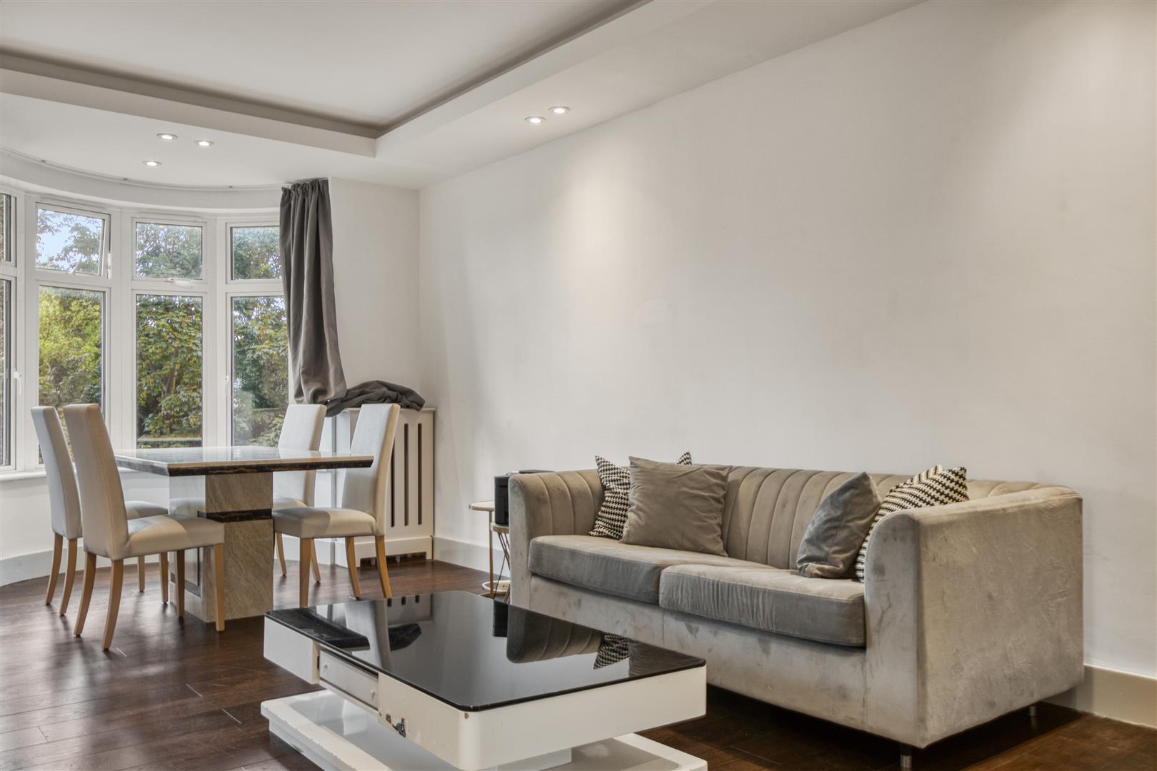 2 bed house to rent in Hall Road, London  - Property Image 4