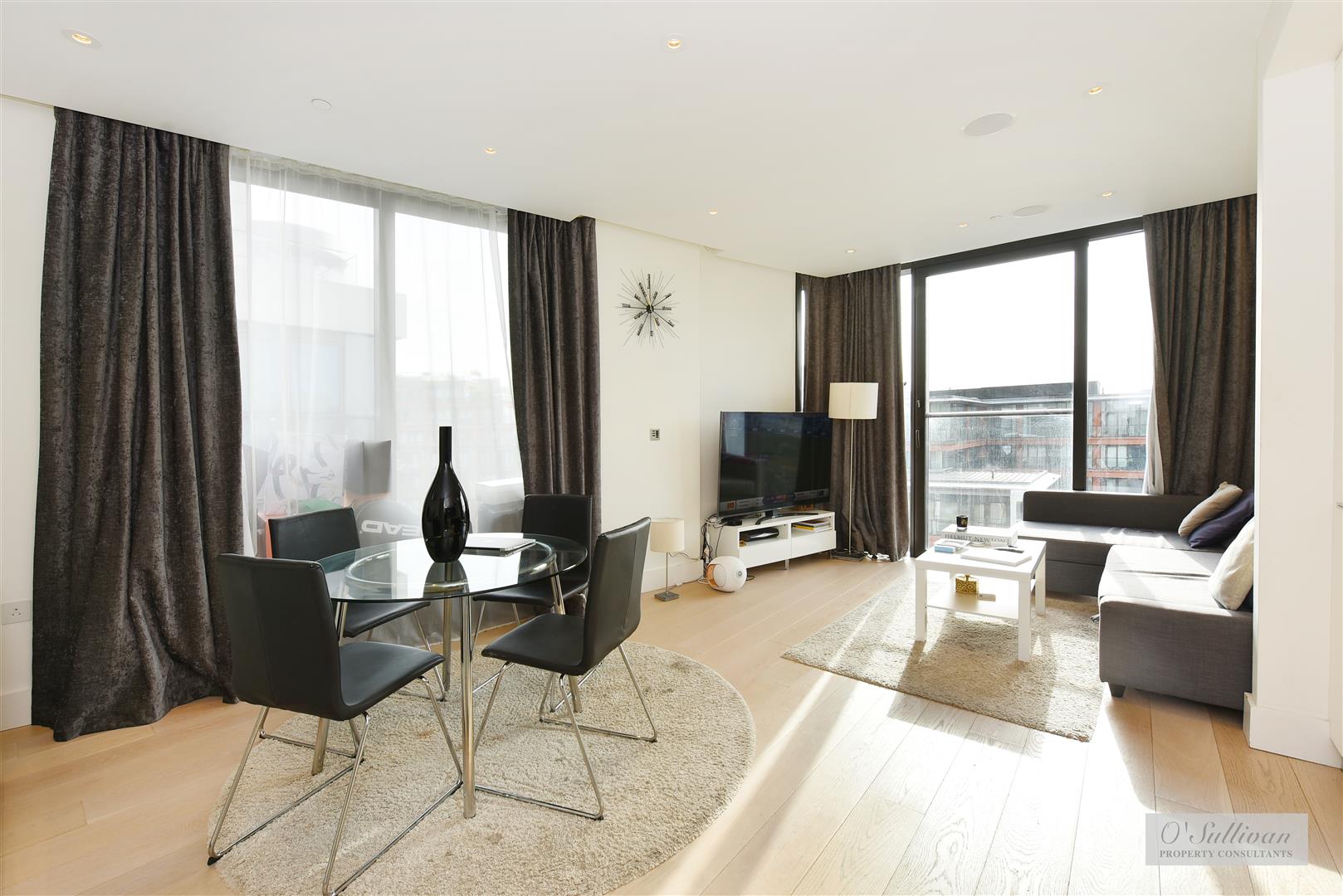 1 bed apartment to rent in Merchant Square, London, W2 1