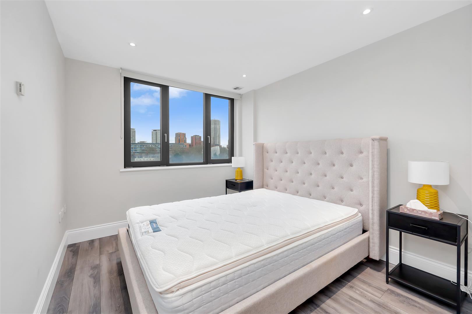 2 bed flat for sale in Sheldon Square, London 10