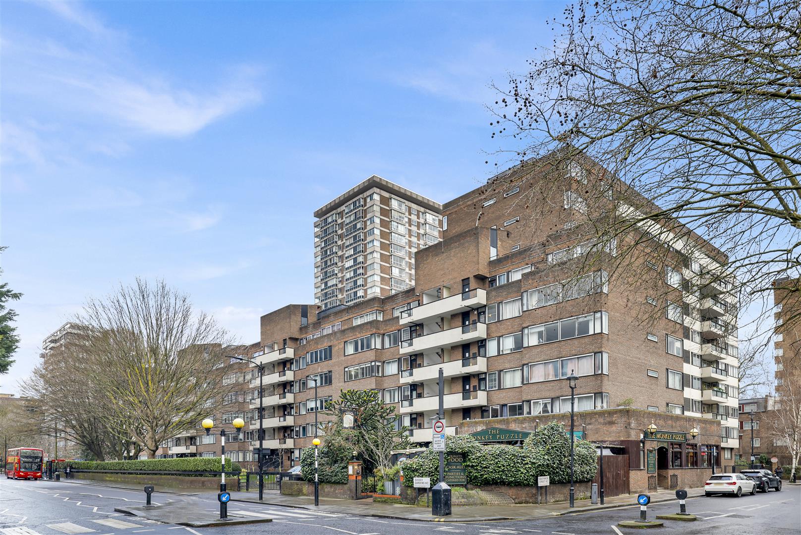 2 bed flat for sale in The Quadrangle Tower, London 21