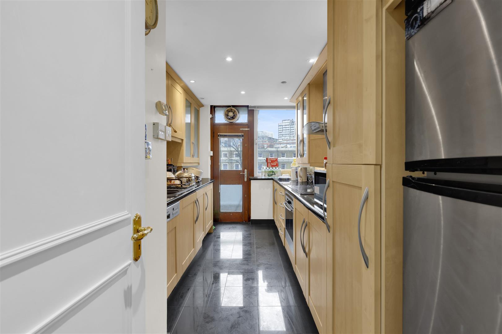 2 bed flat for sale in The Quadrangle Tower, London  - Property Image 3