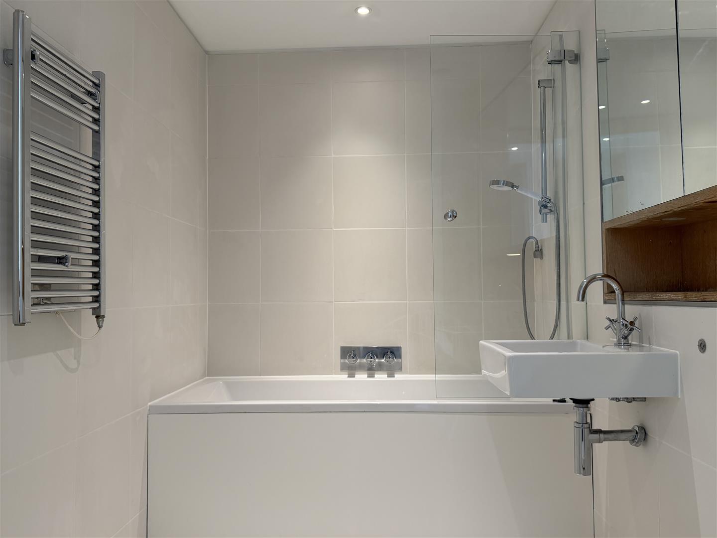 1 bed house to rent in Gatliff Road, London  - Property Image 6