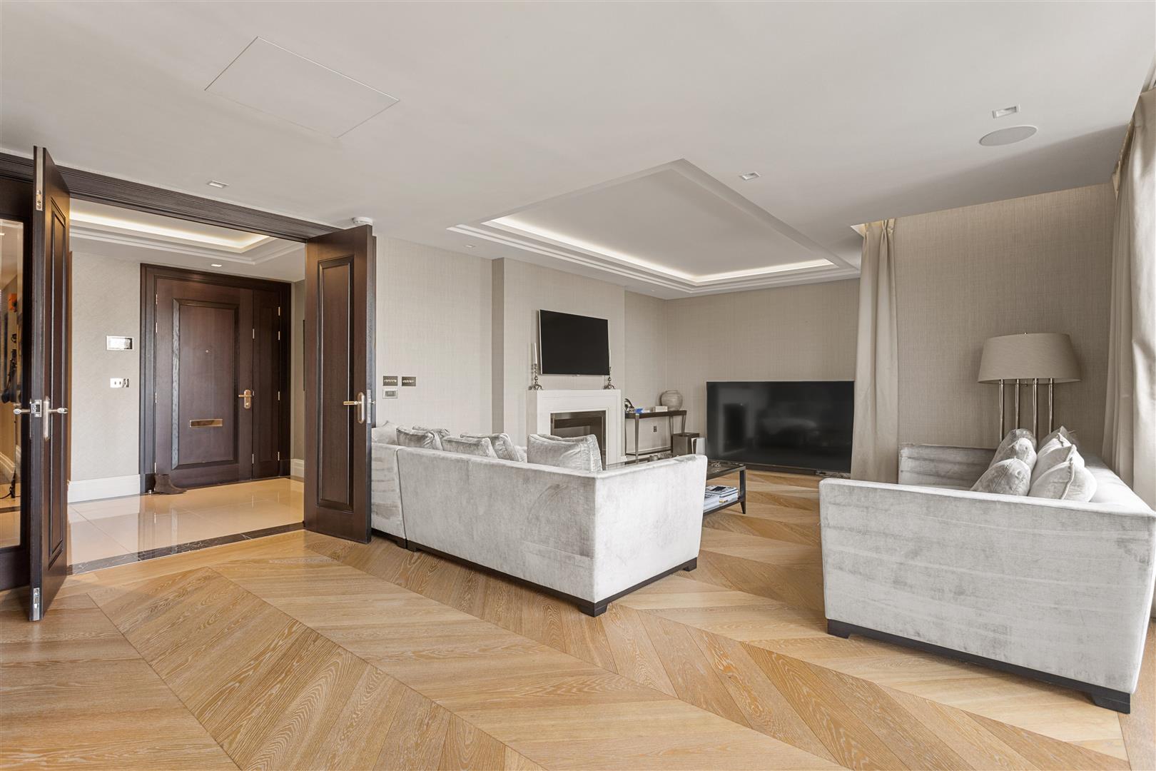 3 bed flat for sale in Strand, London  - Property Image 7