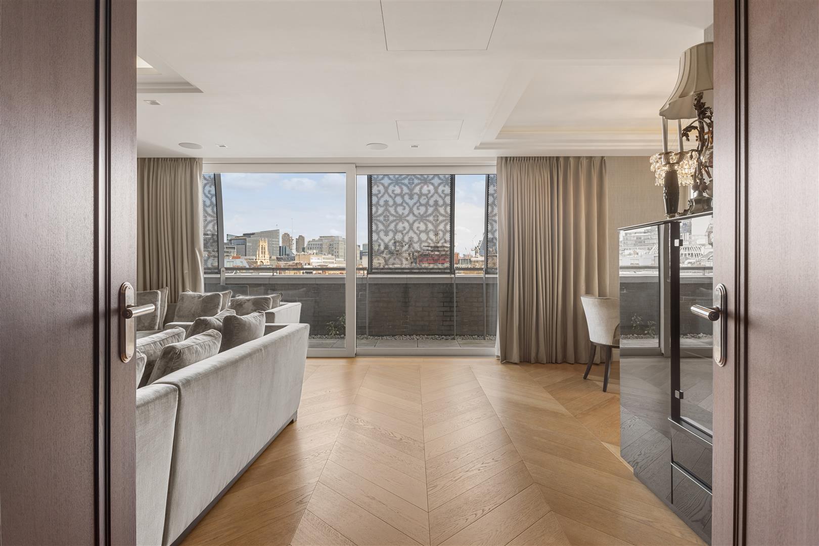 3 bed flat for sale in Strand, London  - Property Image 4