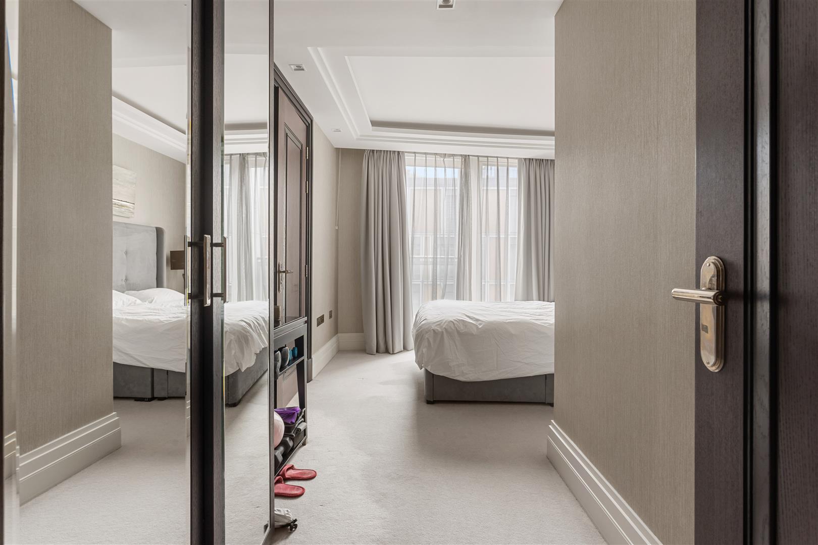 3 bed flat for sale in Strand, London  - Property Image 17