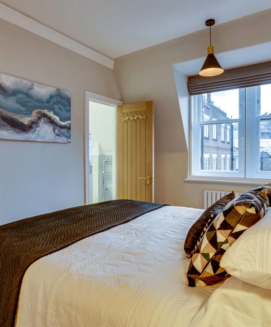 1 bed house for sale in Carrington Street, London  - Property Image 6