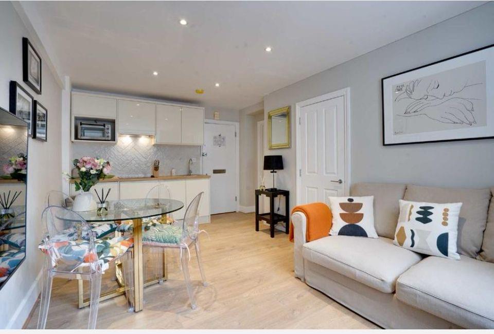 1 bed  for sale in Sloane Avenue, London