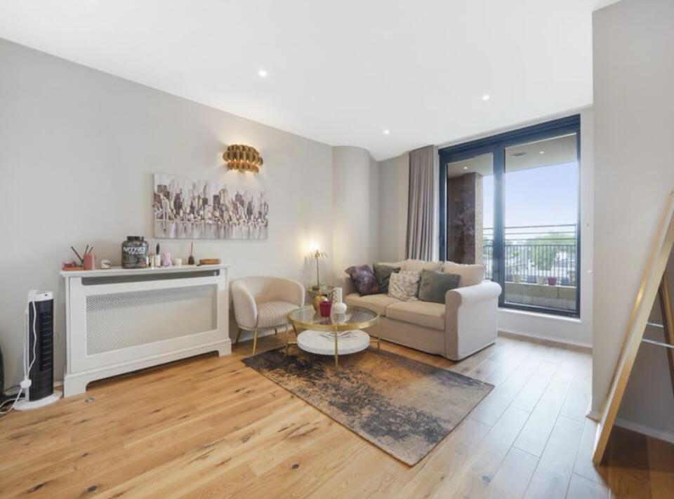1 bed house for sale in Cromwell Road, London  - Property Image 3