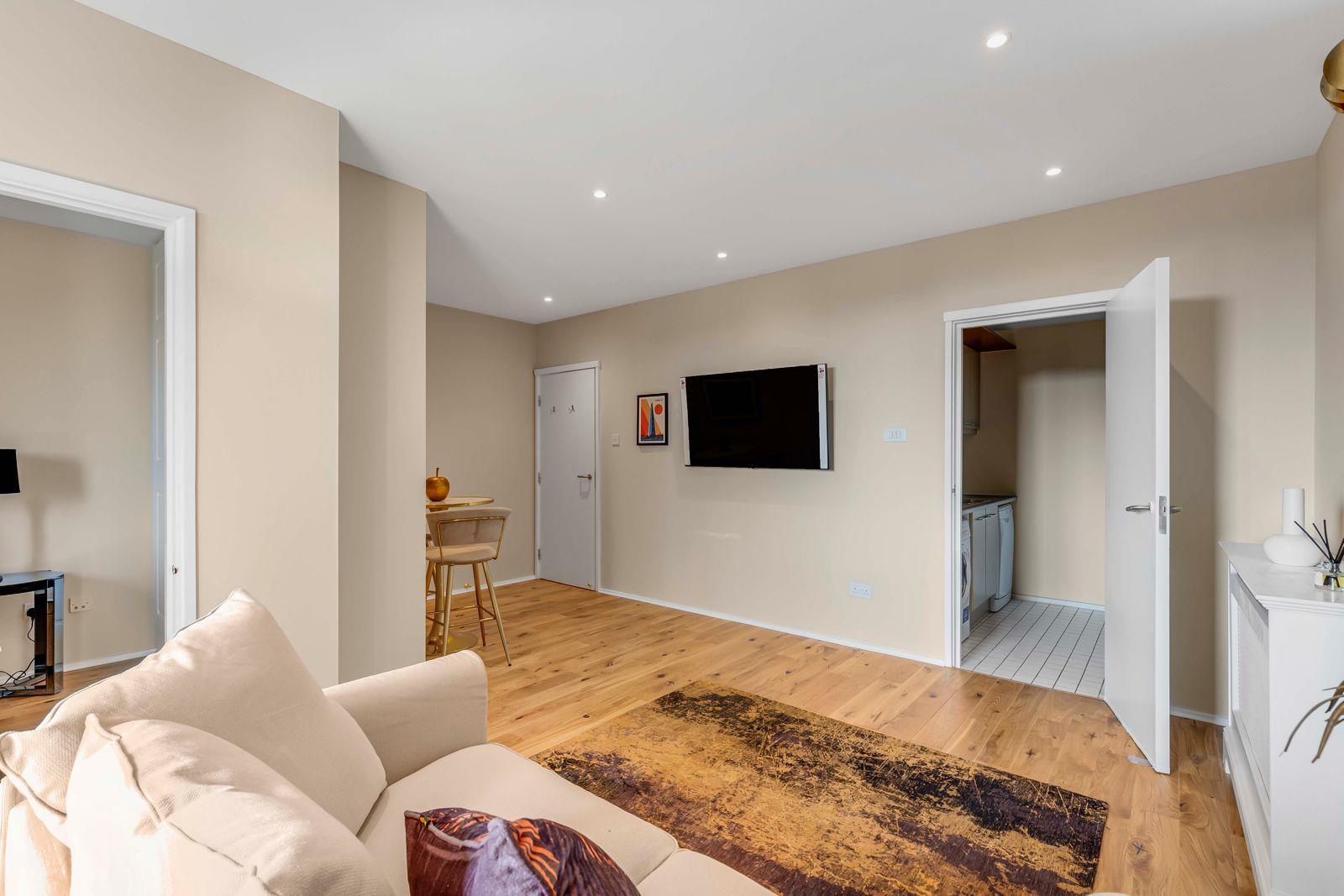 1 bed house for sale in Cromwell Road, London  - Property Image 13