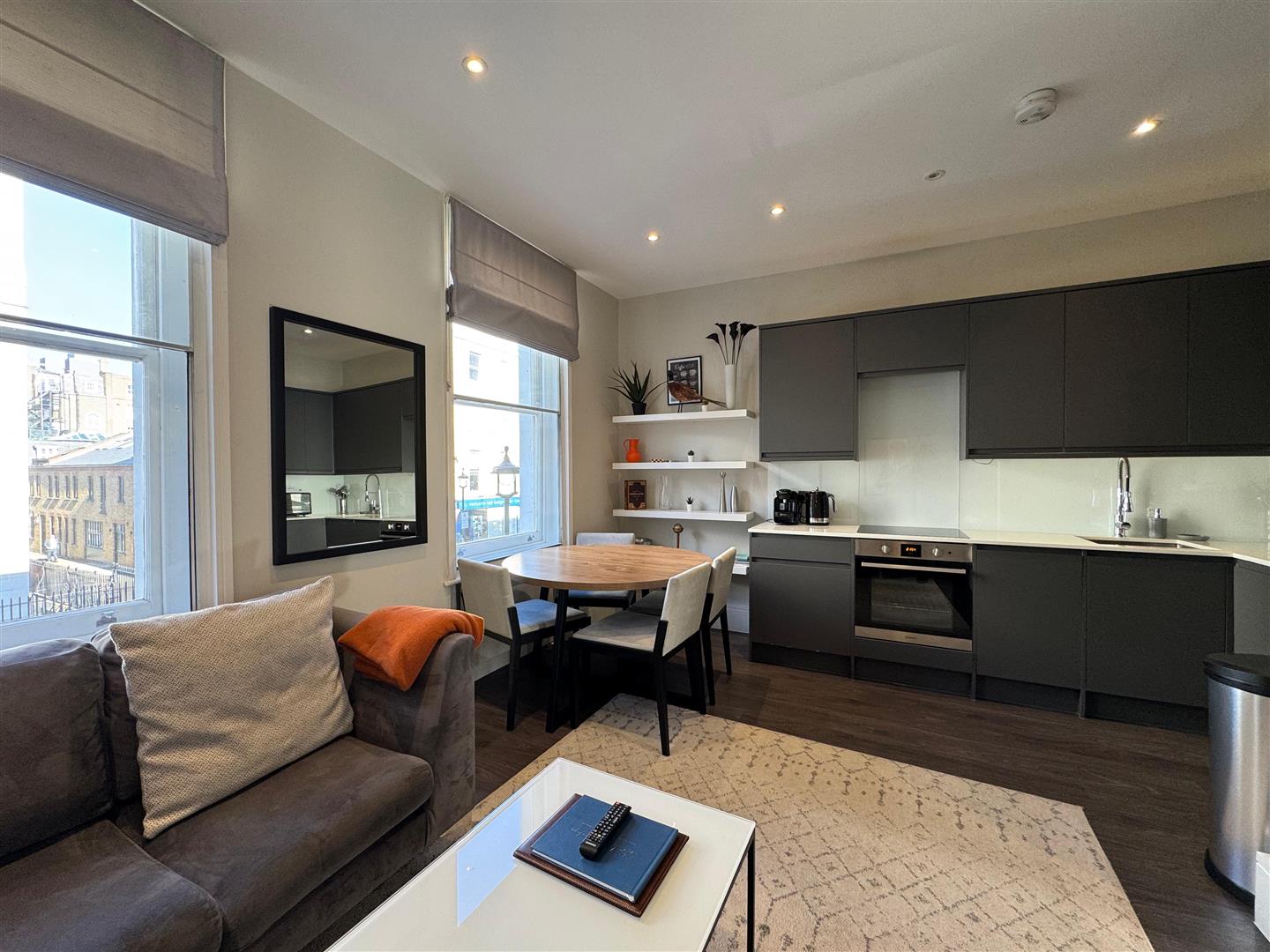 1 bed house for sale in Upper Montagu Street, London  - Property Image 7