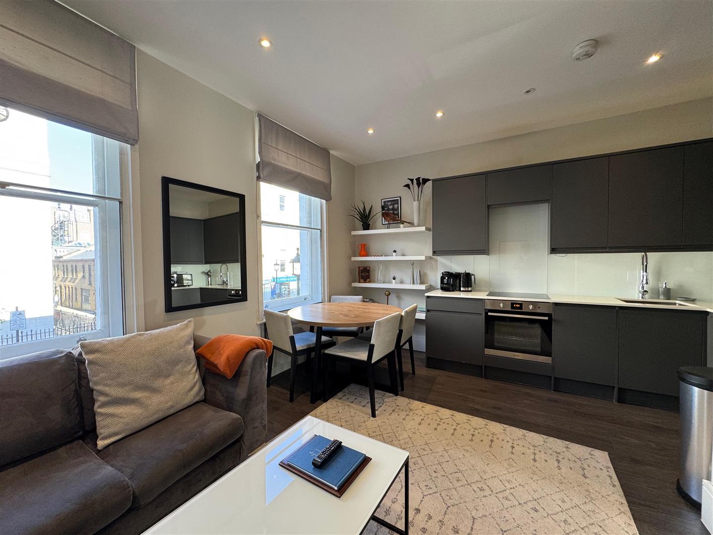 1 bed house for sale in Upper Montagu Street, London  - Property Image 3