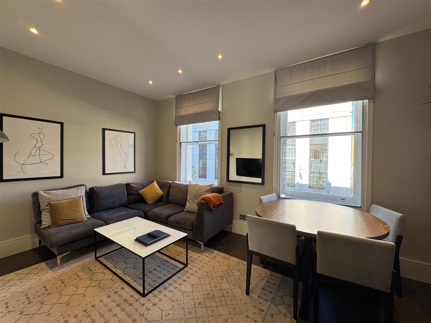 1 bed house for sale in Upper Montagu Street, London  - Property Image 2