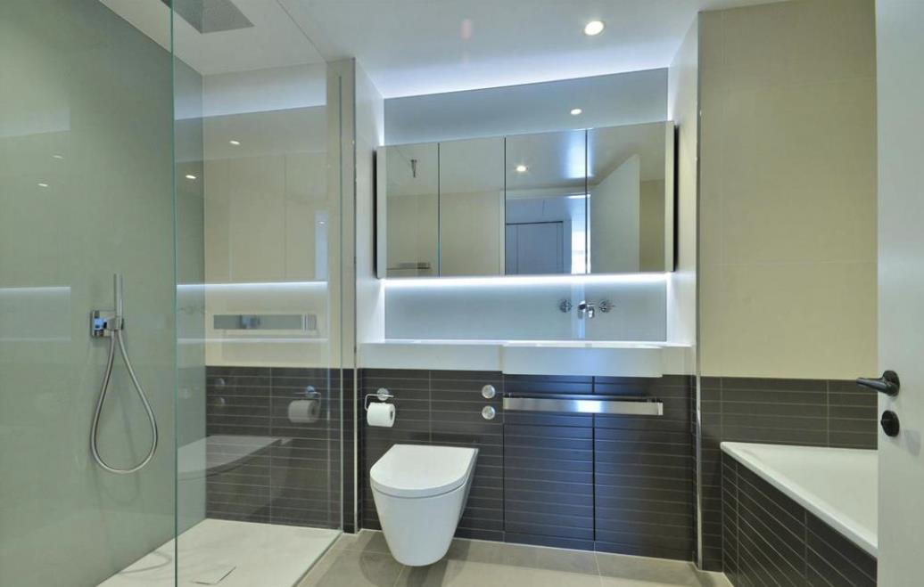 2 bed flat to rent in London  - Property Image 8