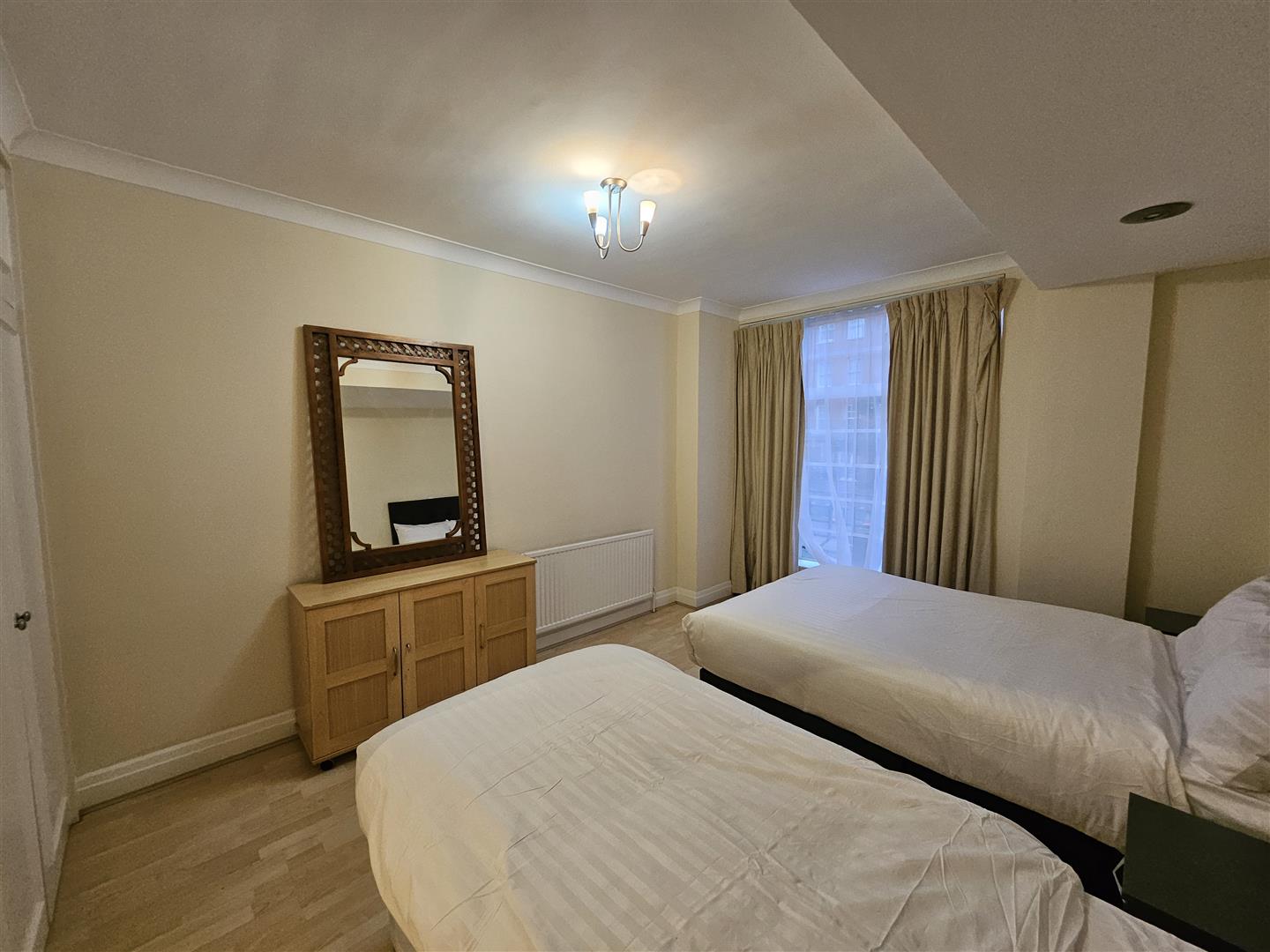 3 bed house for sale in London  - Property Image 12