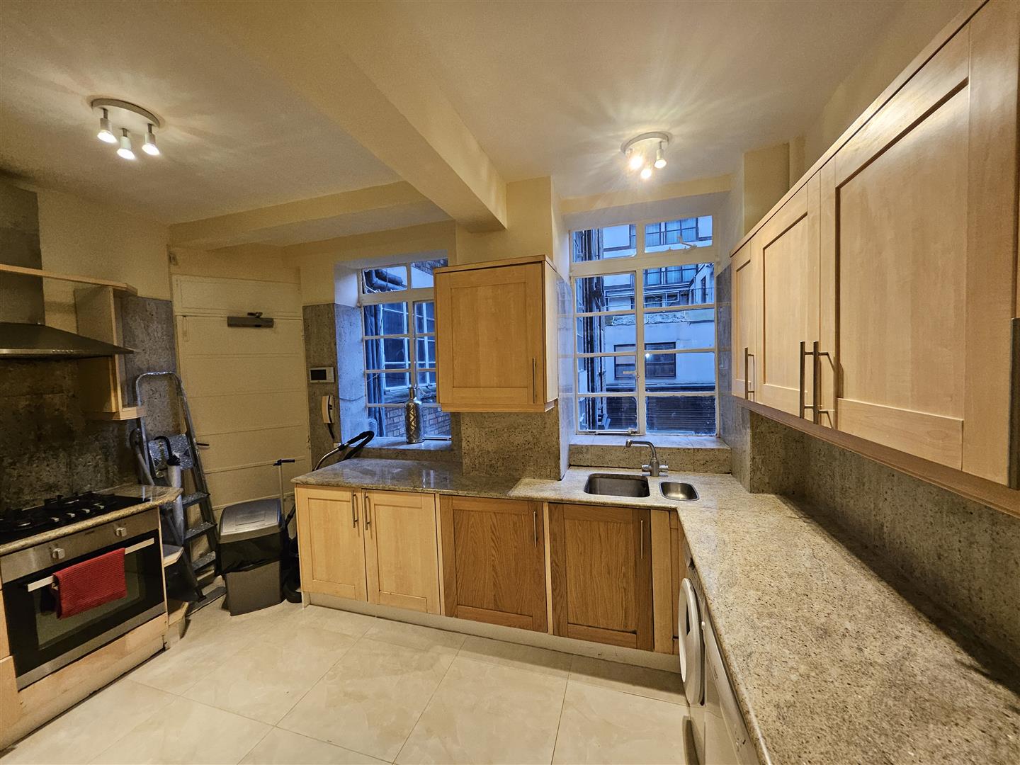 3 bed house for sale in London  - Property Image 5