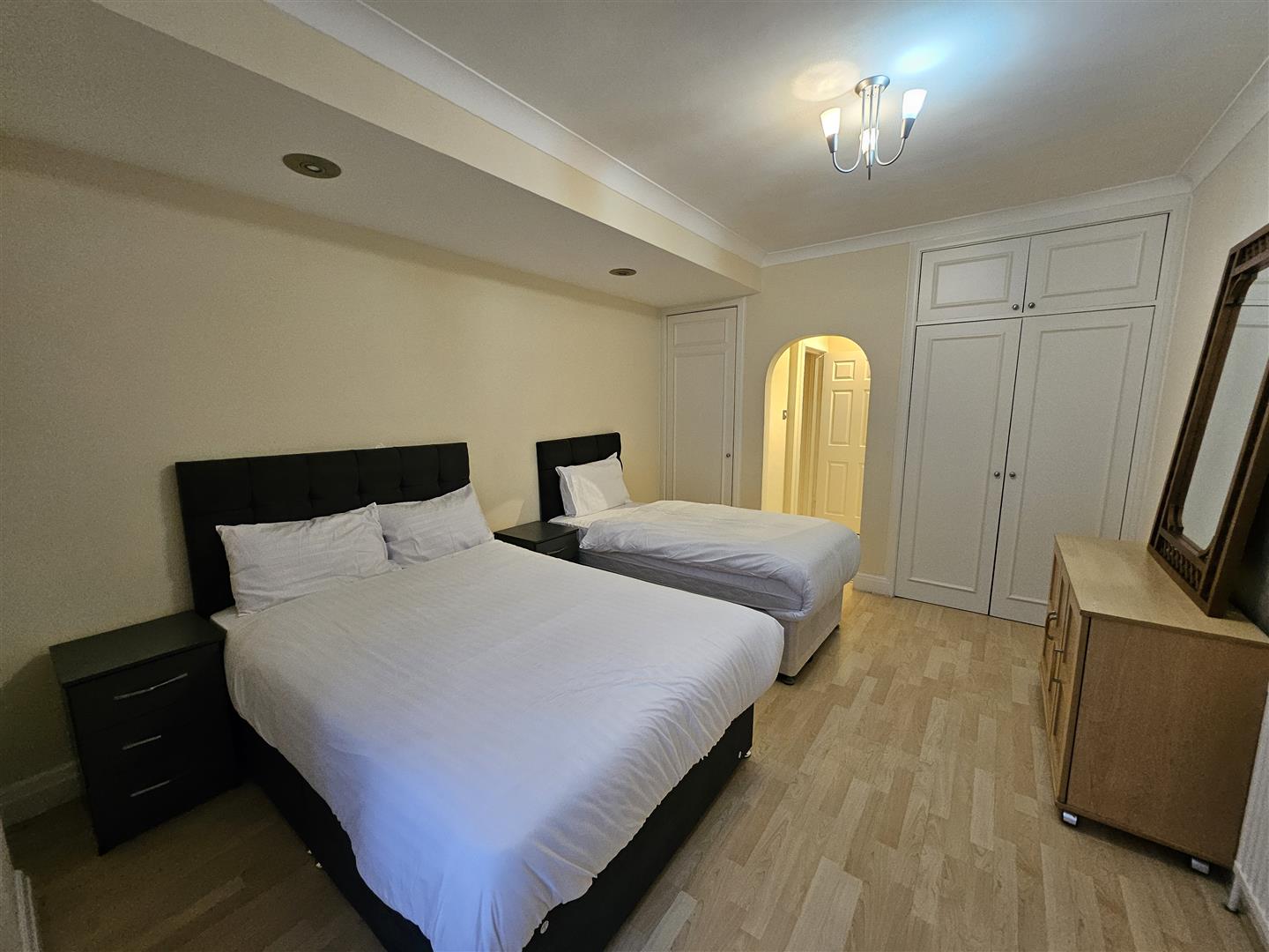 3 bed house for sale in London  - Property Image 13