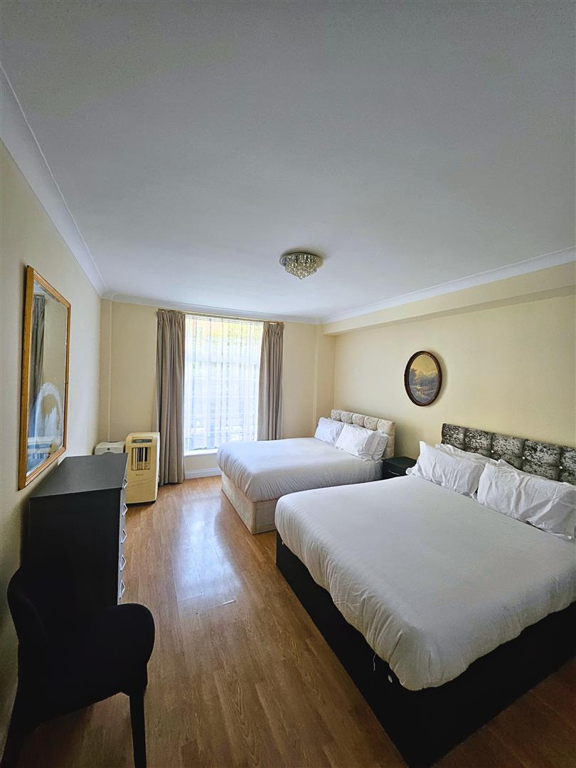 3 bed house for sale in London  - Property Image 4