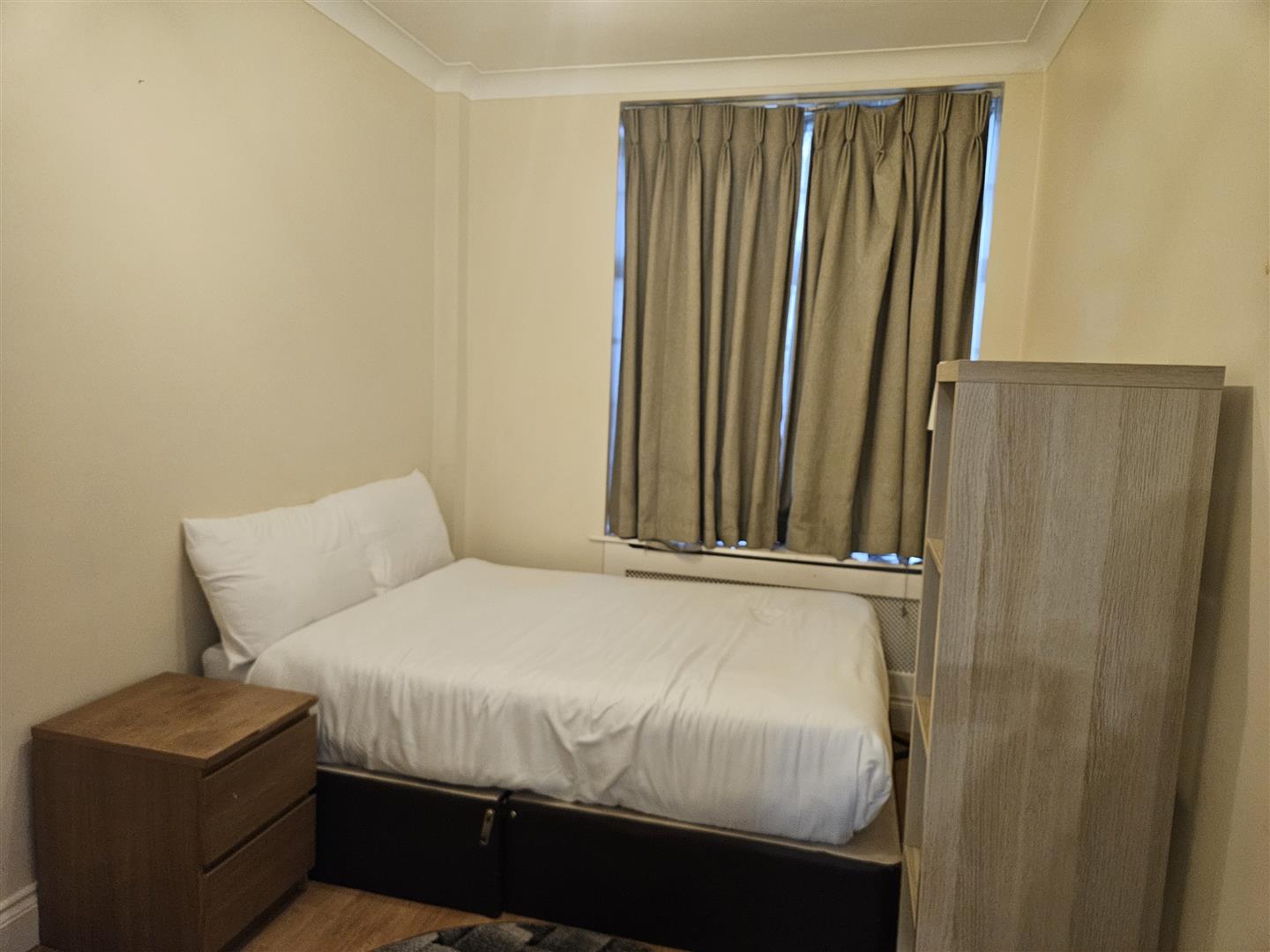 3 bed house for sale in London  - Property Image 16