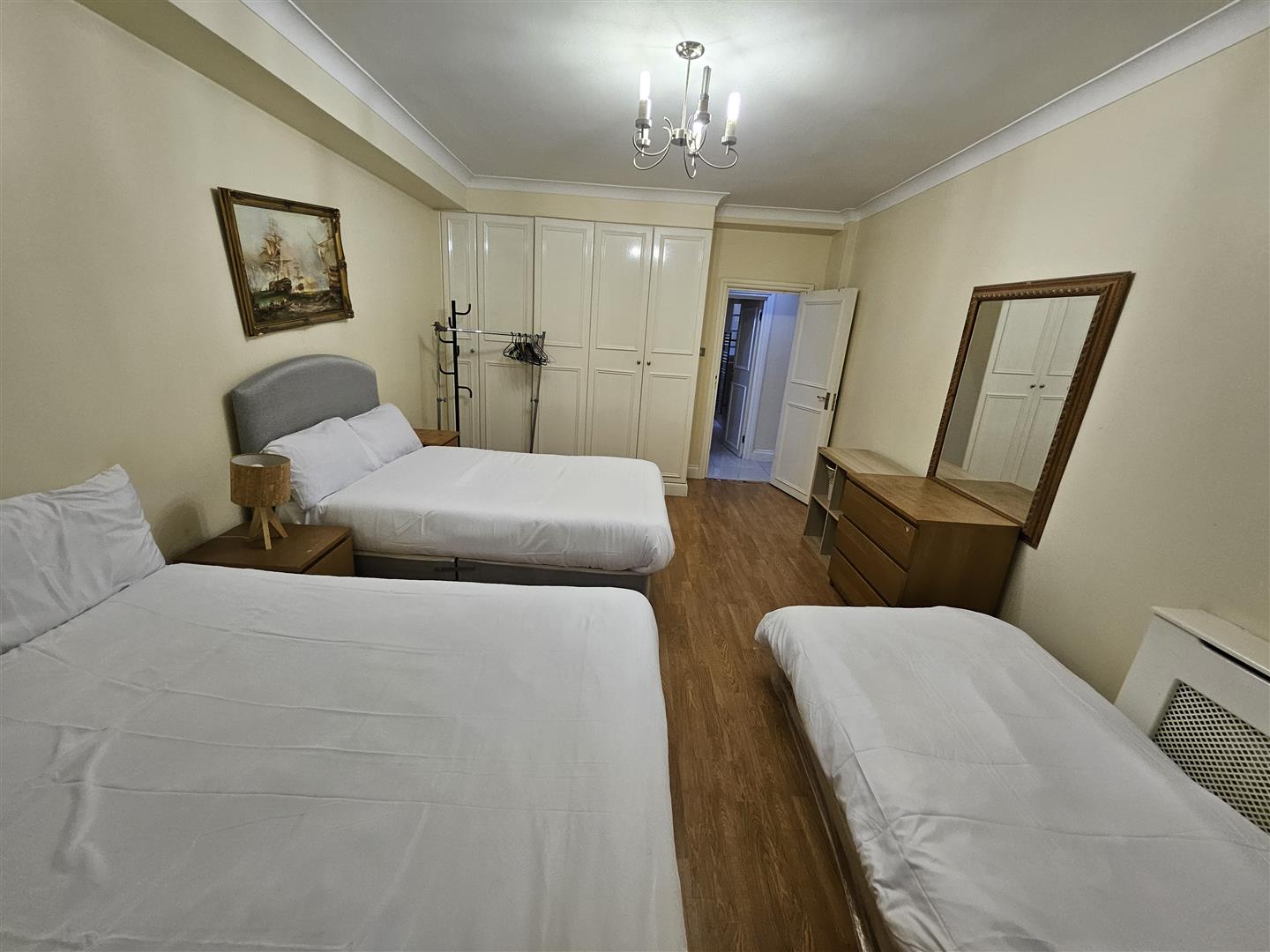 3 bed house for sale in London  - Property Image 12