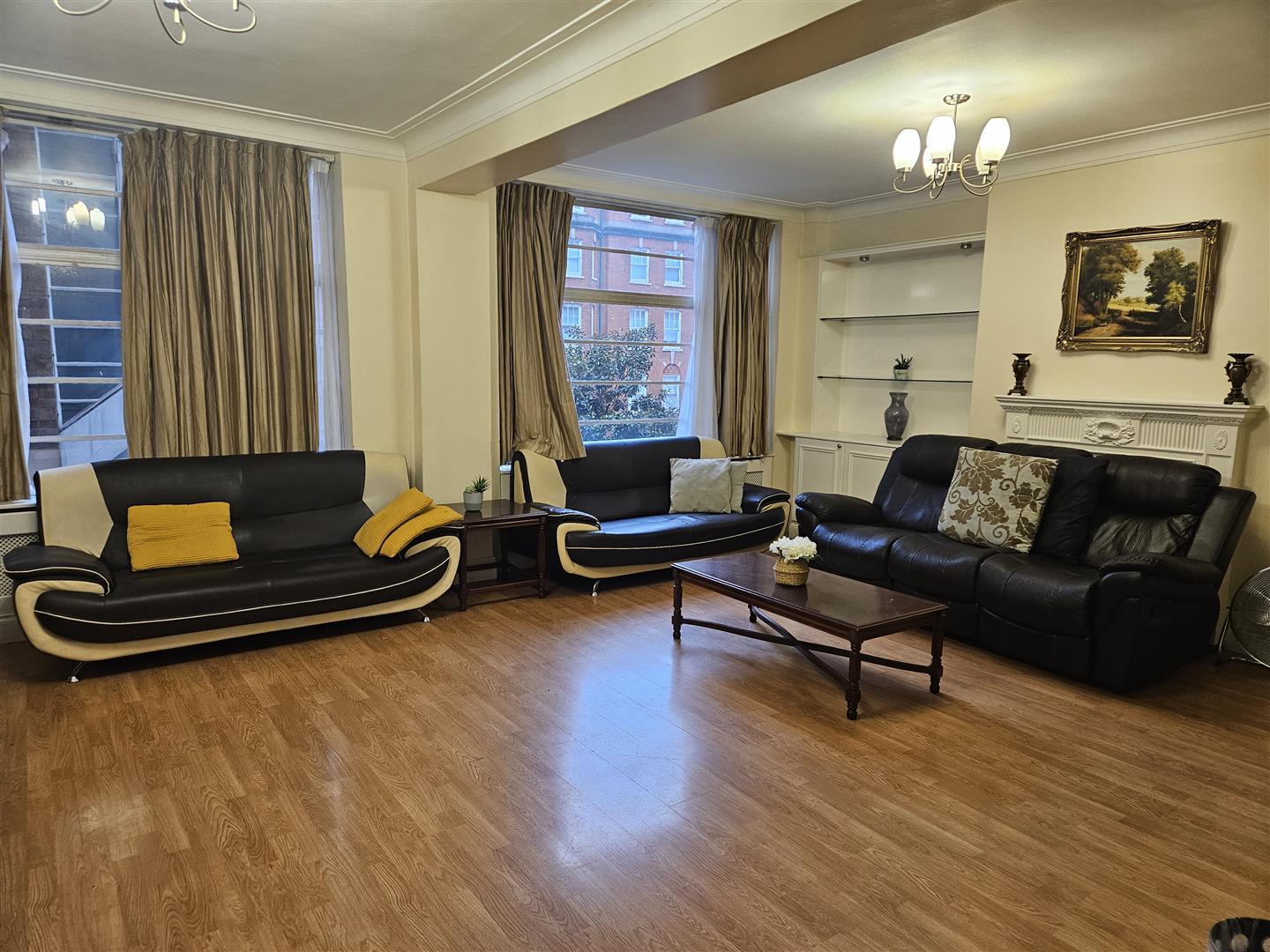 3 bed house for sale in London  - Property Image 2