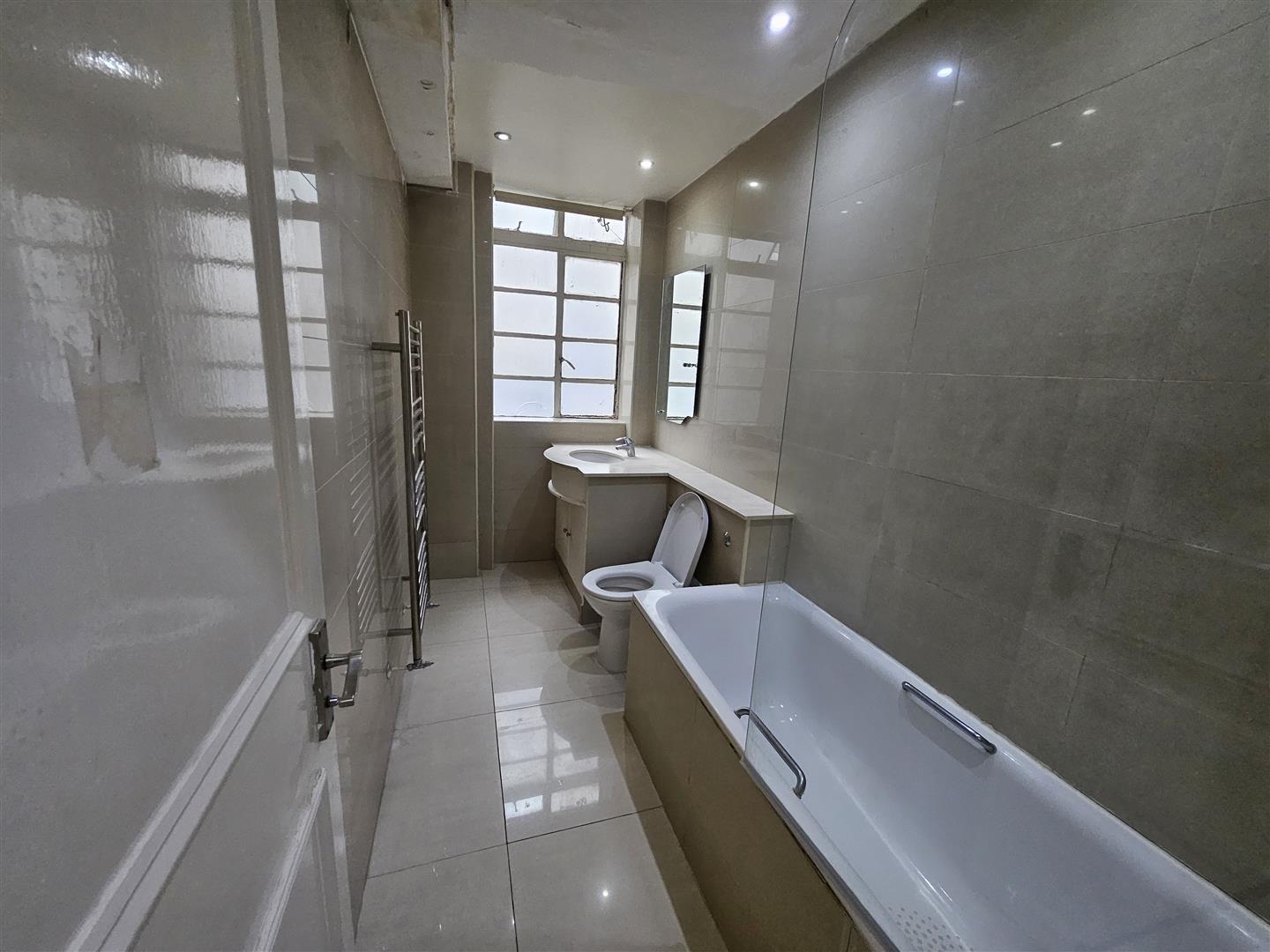 3 bed house for sale in London  - Property Image 14