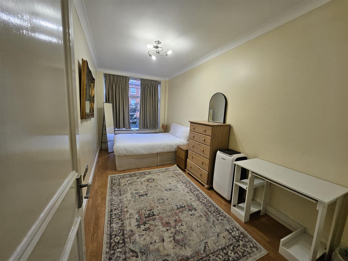 3 bed house for sale in London  - Property Image 15
