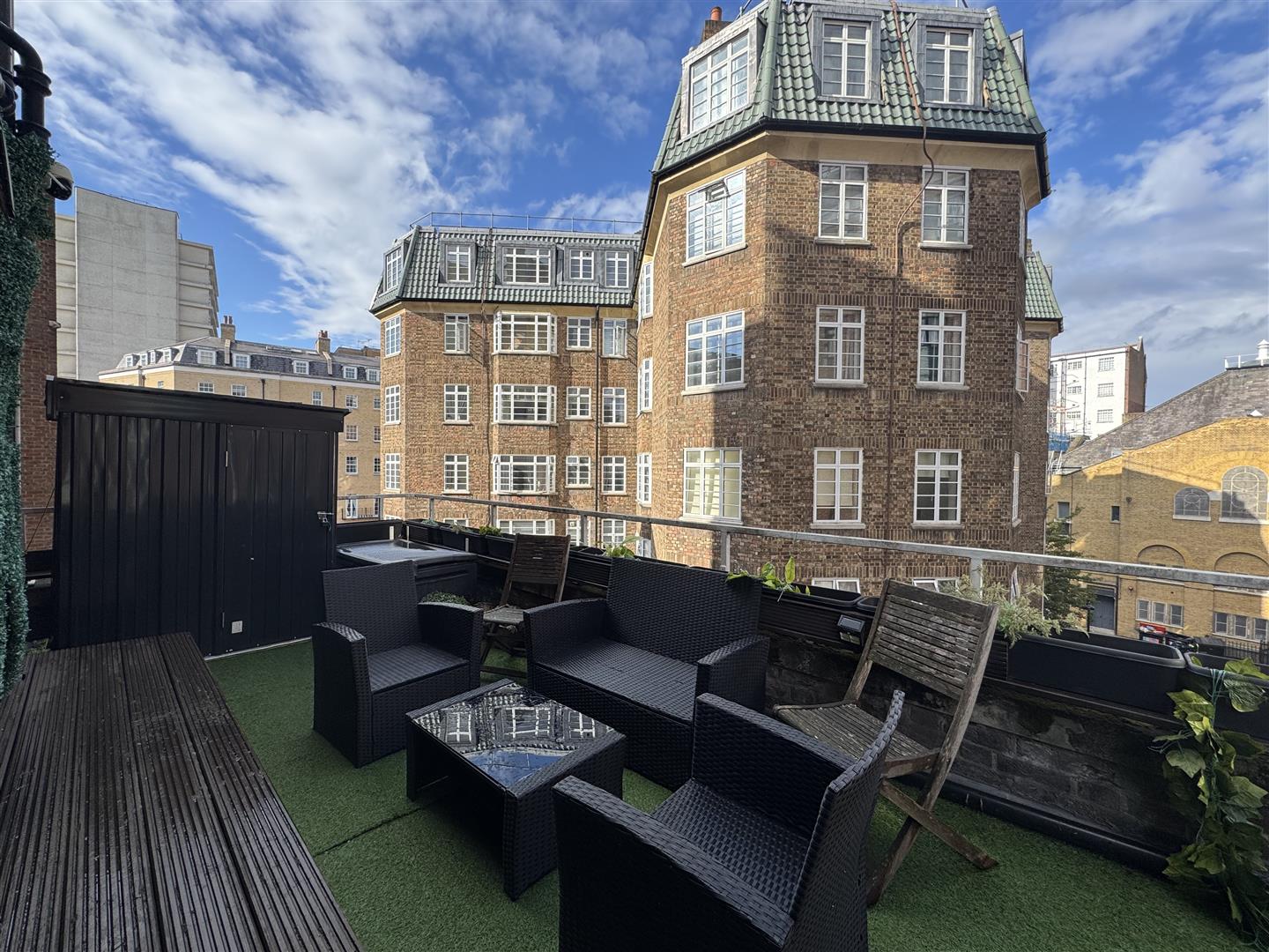 House to rent in Stourcliffe Street, London  - Property Image 1