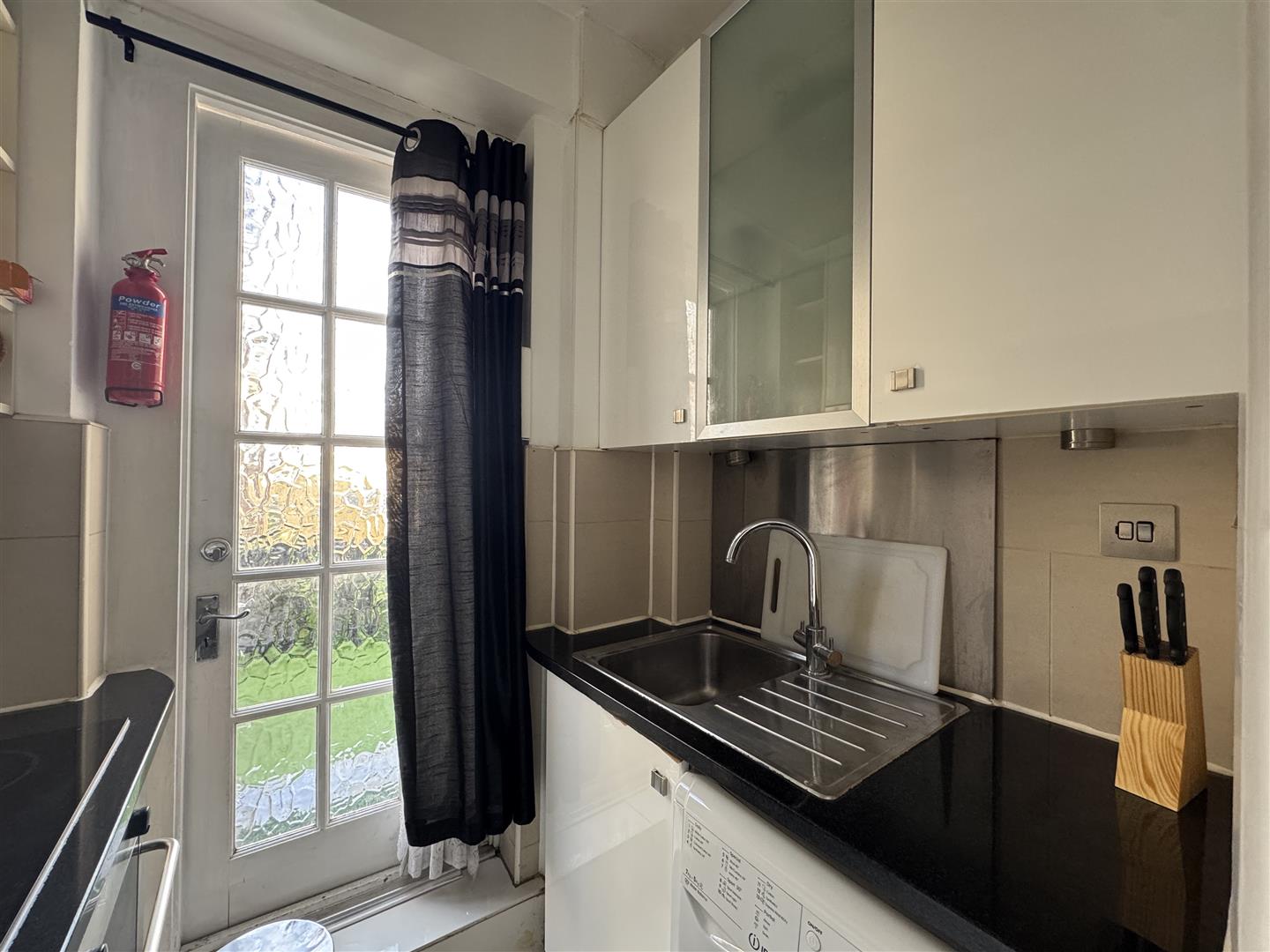 House to rent in Stourcliffe Street, London  - Property Image 6