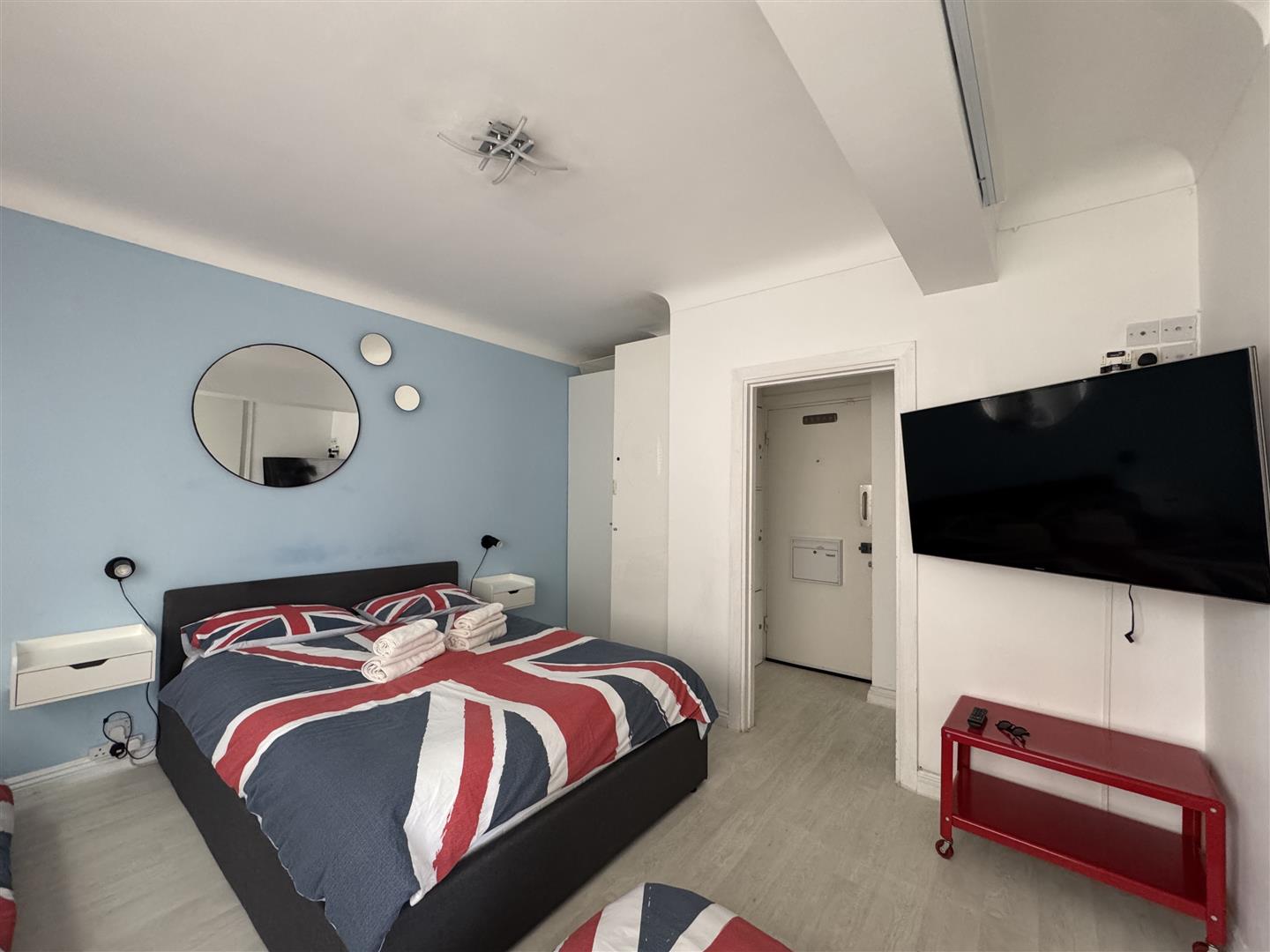 House to rent in Stourcliffe Street, London