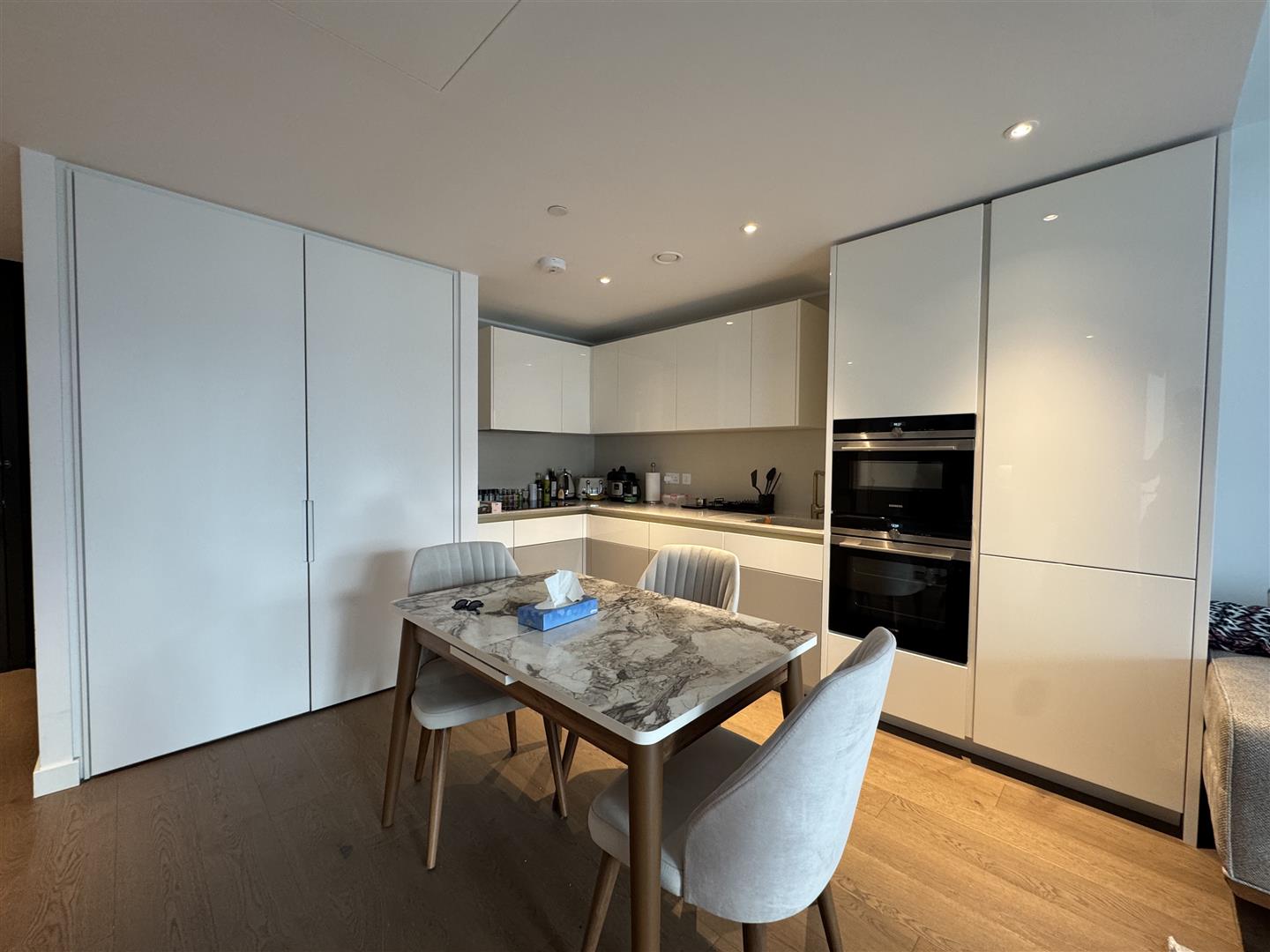 1 bed house for sale in Electric Boulevard, London  - Property Image 4