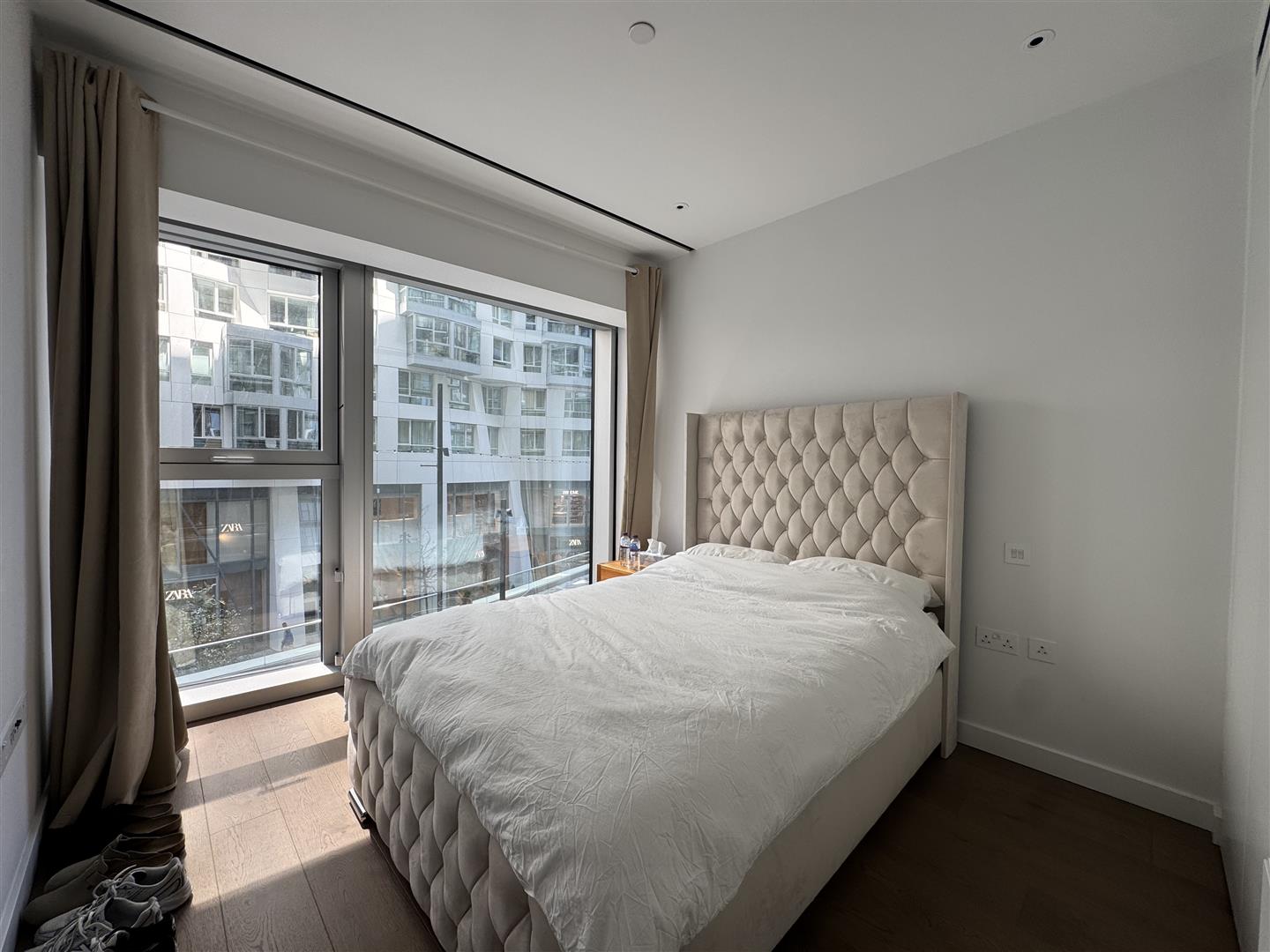 1 bed house for sale in Electric Boulevard, London  - Property Image 9