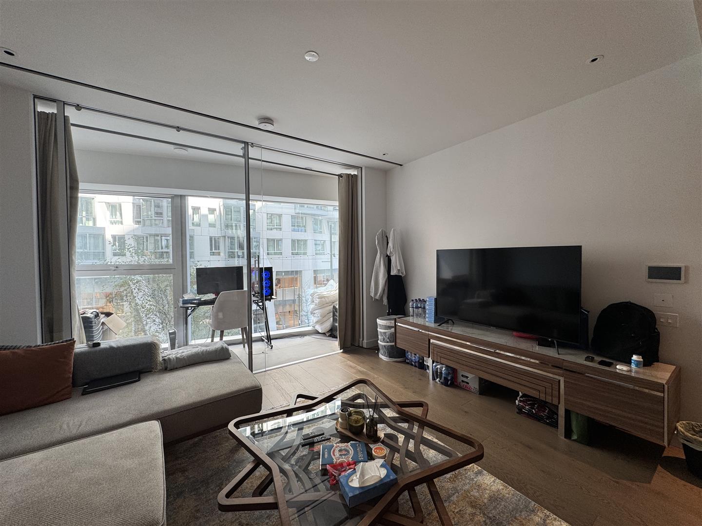 1 bed house for sale in Electric Boulevard, London  - Property Image 3