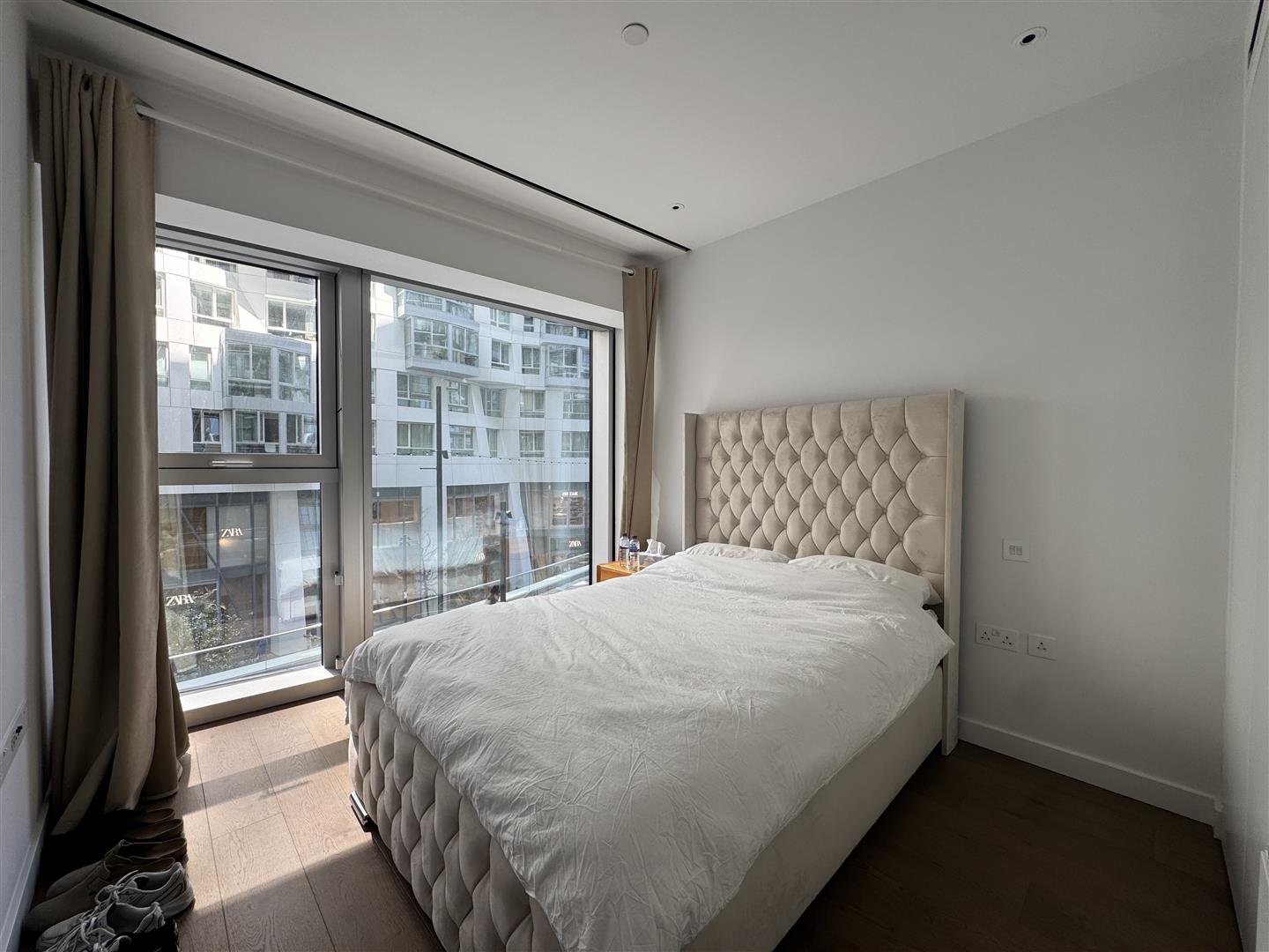 1 bed house for sale in Electric Boulevard, London  - Property Image 10