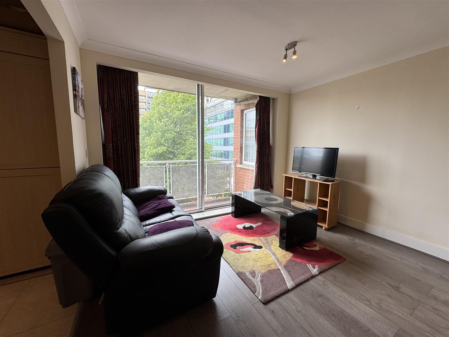 1 bed flat to rent in North Bank, London  - Property Image 1