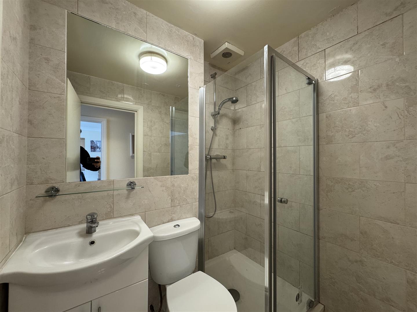 1 bed flat to rent in North Bank, London  - Property Image 5