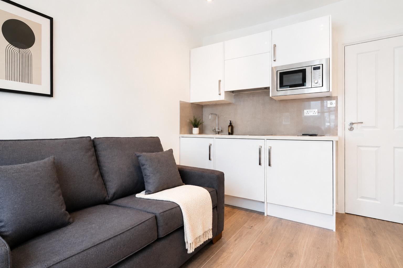Flat for sale in Earl's Court Road, London  - Property Image 2