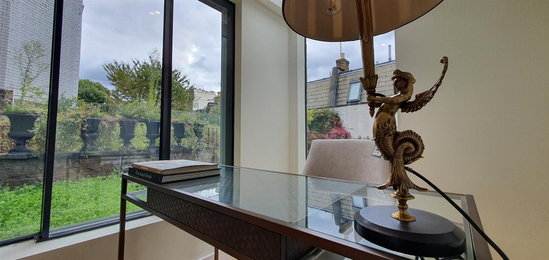 3 bed terraced house to rent in Albion Street, London  - Property Image 15