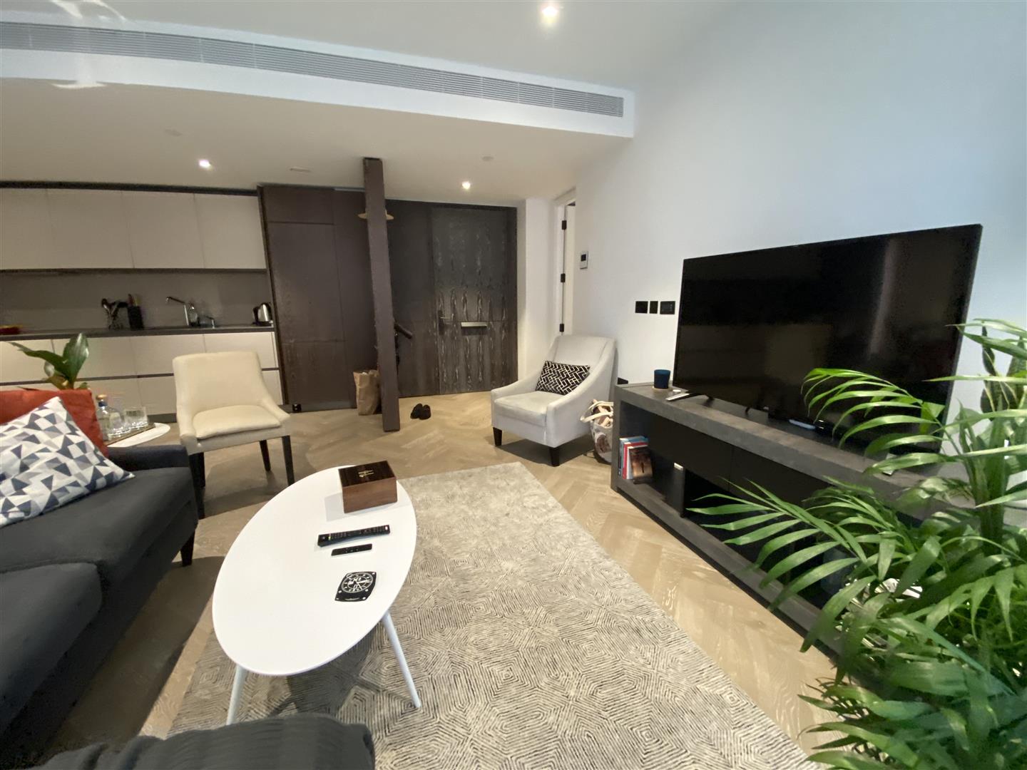 2 bed apartment to rent in Circus Road West, London  - Property Image 2