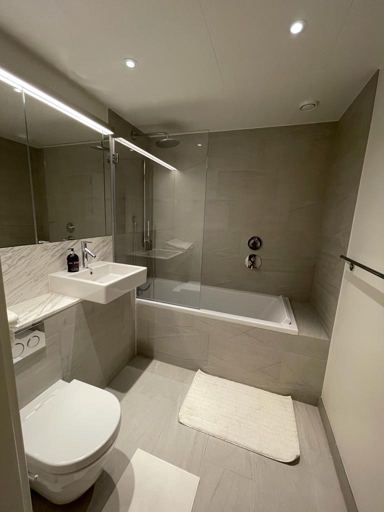 3 bed apartment to rent in Prospect Way, London 10