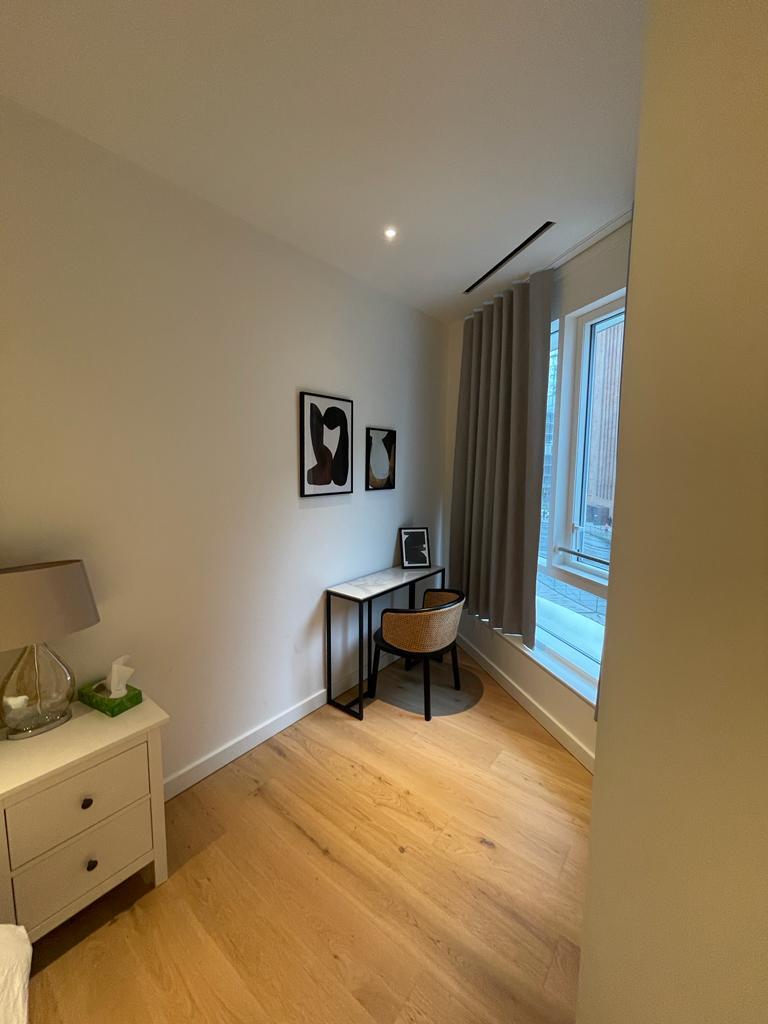 3 bed apartment to rent in Prospect Way, London 5