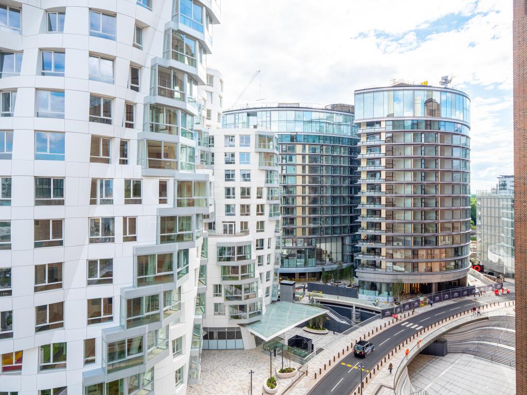 3 bed apartment to rent in Prospect Way, London  - Property Image 12