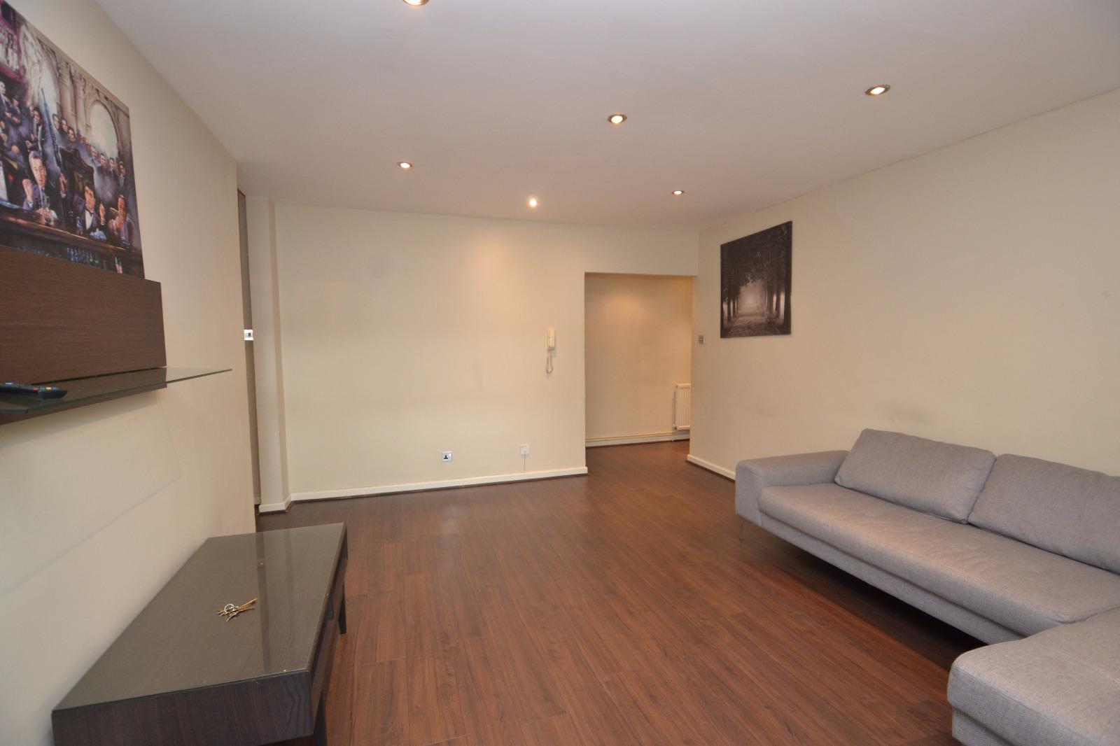 2 bed apartment to rent in Marlborough, Maida Vale  - Property Image 2