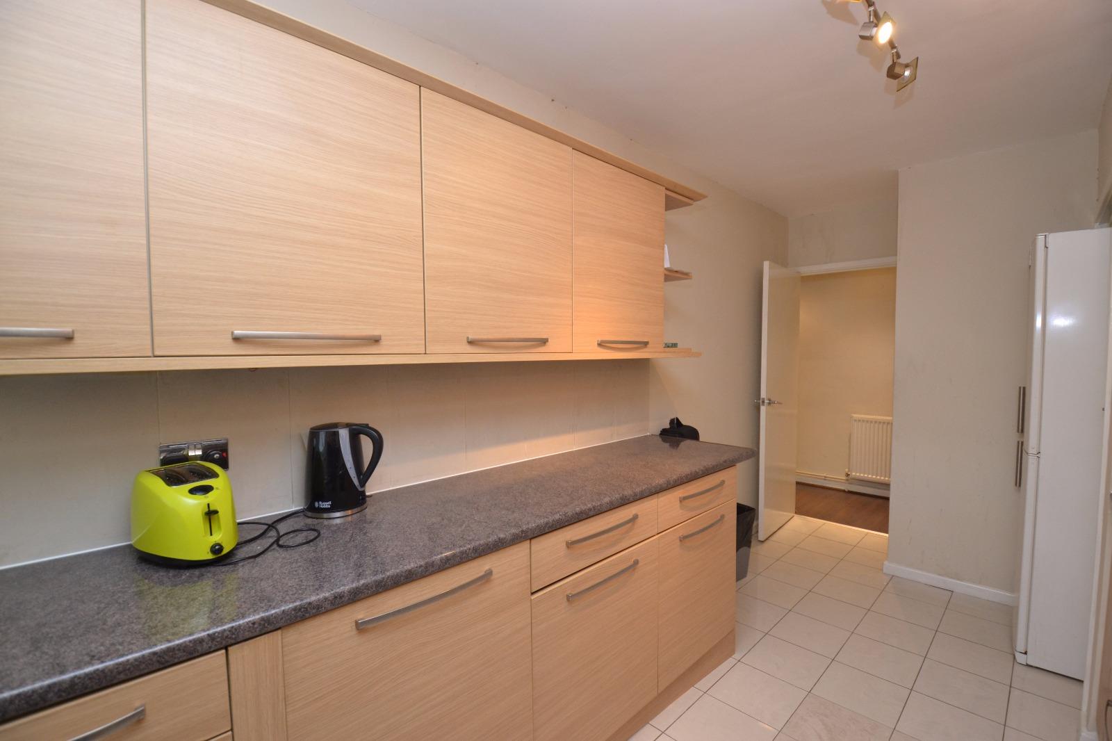 2 bed apartment to rent in Marlborough, Maida Vale  - Property Image 6