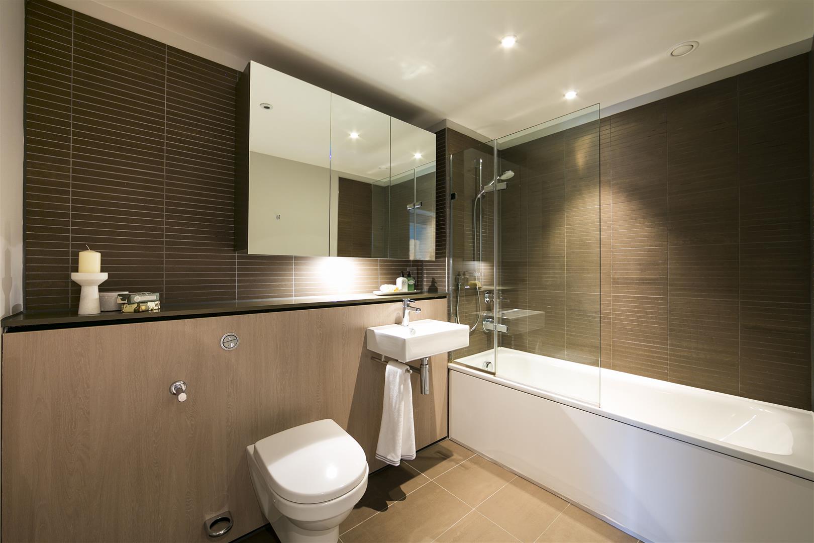 3 bed apartment to rent in Merchant Square East, London 9